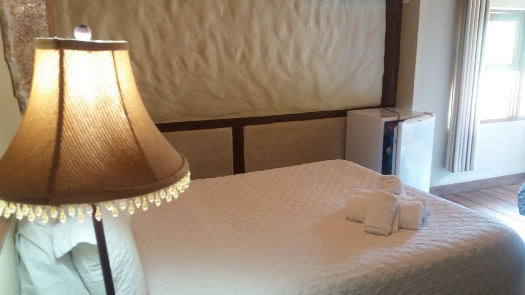 Triple Suite Mountain View Air Conditioning